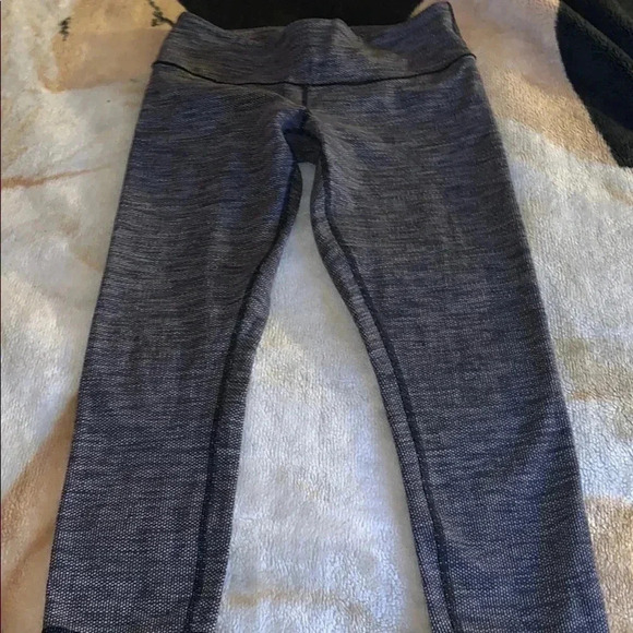 Lululemon wonder under crop - Picture 4 of 8